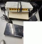 2 netwerkswitches + HDMI verdeler, Computers en Software, Netwerk switches, Ophalen of Verzenden, Zo goed als nieuw