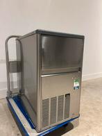 IJsblokjes machine, Witgoed en Apparatuur, IJsmachines, Ophalen, Zo goed als nieuw, Zelfvriezend