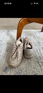 Reebok Classic Limited Edition - Maat 38, Beige, Ophalen of Verzenden, Sneakers of Gympen, Reebok