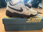 Nike Zoom Field Jaxx Travis Scott Light Chocolate, Kleding | Heren, Schoenen, Overige kleuren, Nieuw, Ophalen of Verzenden, Sneakers of Gympen