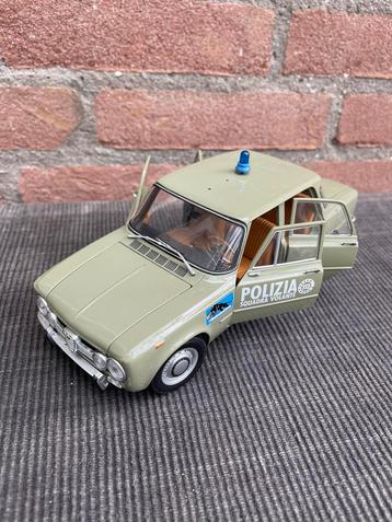 1:18 MINICHAMPS ALFA ROMEO POLIZIA *OPKNAPPERTJE* beschikbaar voor biedingen