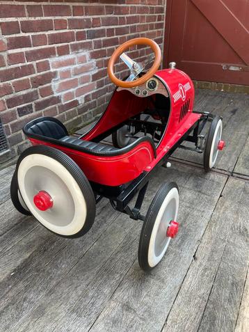 Trapauto Classic pedal racer beschikbaar voor biedingen