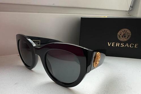 Versace zonnebril ZGAN, Sieraden, Tassen en Uiterlijk, Zonnebrillen en Brillen | Dames, Zo goed als nieuw, Zonnebril, Gianni Versace
