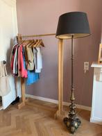 Brocante lamp met decoratieve poot, Gebruikt, Ophalen of Verzenden, Metaal, Brocante, antiek