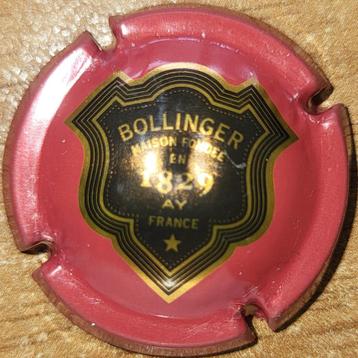 Champagnecapsule BOLLINGER Lichtrood/zwart/goud nr.51a beschikbaar voor biedingen