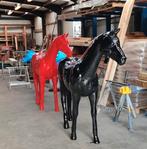 Beeld paard polyester. Beeld varken kunststof geiten, Tuin en Terras, Tuinbeelden, Nieuw, Kunststof, Ophalen of Verzenden, Dierenbeeld