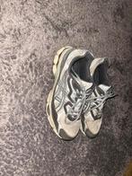 Grijze Asics schoenen, Overige kleuren, Ophalen of Verzenden, Sneakers of Gympen, Gedragen
