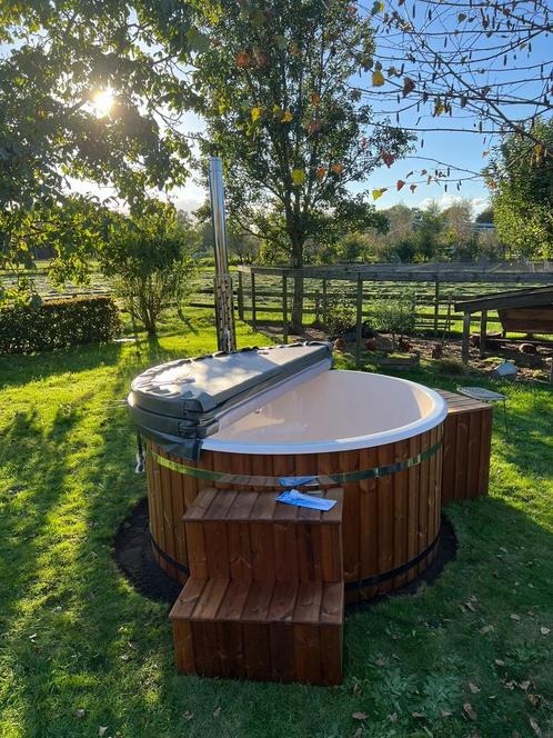 Hottub NIEUW compleet houtgestookt / 6 pers / COMFORT €3495, Tuin en Terras, Zwembad-toebehoren, Nieuw, Ophalen