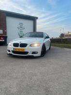 BMW E92 335i Coupé • N54 • 500pk • M-pakket • Handgeschakeld, Auto's, BMW, Achterwielaandrijving, Zwart, 4 stoelen, Wit