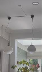 2 Witte Bollampen - Stijlvol en Tijdloos, Huis en Inrichting, Lampen | Hanglampen, Ophalen of Verzenden, Zo goed als nieuw, Glas