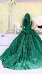 Groene jurk voor bruiloft of henna feest, Kleding | Dames, Ophalen of Verzenden, Zo goed als nieuw, Groen, Trouwjurk