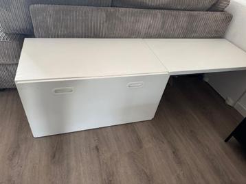 IKEA speelgoedlade + bureau 