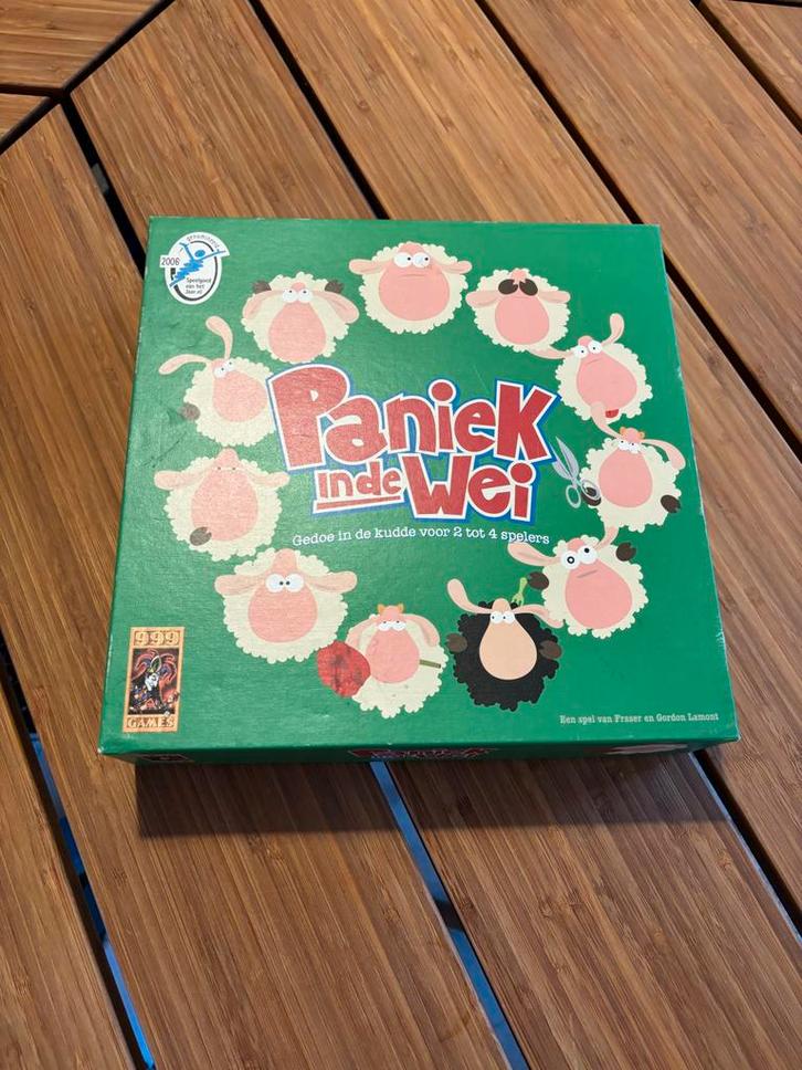 Paniek in de Wei - 999 Games - Gezelschapsspel, Hobby en Vrije tijd, Gezelschapsspellen | Bordspellen, Zo goed als nieuw, Een of twee spelers
