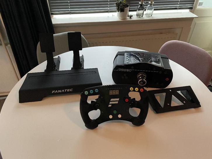Fanatec Clubsport V2.5 met Formula Rim en CSL Pedalen, Computers en Software, Joysticks, Gebruikt, Ophalen