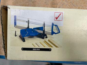 Verstekzaag of plintenzaag, z.g.a.n., weinig gebruikt beschikbaar voor biedingen