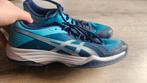 Donkerblauw met lichtblauw asics sportschoen zaalschoenen, Sport en Fitness, Loopsport en Atletiek, Gebruikt, Hardloopschoenen