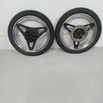 Mooie set wielen honda mb5 mb8 zelfde DOT nummers, Fietsen en Brommers, Brommeronderdelen | Oldtimers, Ophalen of Verzenden, Zo goed als nieuw