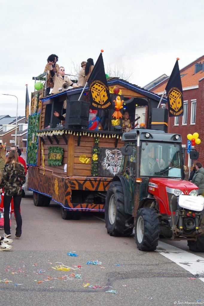 Carnavalswagen te Koop (carnavals zondag beschikbaar!), Hobby en Vrije tijd, Feestartikelen, Gebruikt, Overige, Ophalen