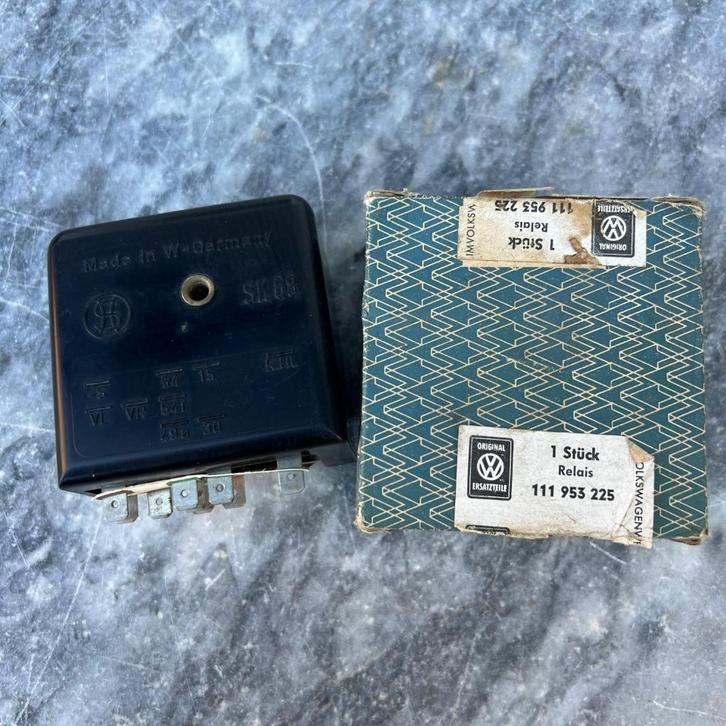 VW NOS waarschuwingslicht knipperlicht relais 6V 66-67 M22, Auto diversen, Auto-accessoires, Zo goed als nieuw, Ophalen of Verzenden