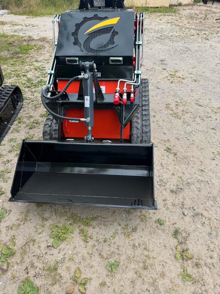 skidsteer schranklader mini loader shovel  27PK, Doe-het-zelf en Verbouw, Gereedschap | Overige machines, Nieuw, Ophalen of Verzenden