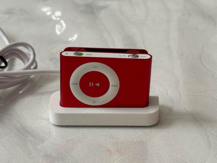Ipod Shuffle Product Red, Audio, Tv en Foto, Mp3-spelers | Apple iPod, Zo goed als nieuw, Shuffle, Minder dan 2 GB, Ophalen of Verzenden