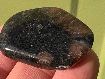 Chiastoliet - Kruissteen handsteen edelstenen mineralen 