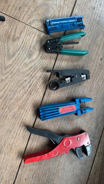 Diverse kabelstrippers – glasvezel & data – 5€/st of 15€ set beschikbaar voor biedingen