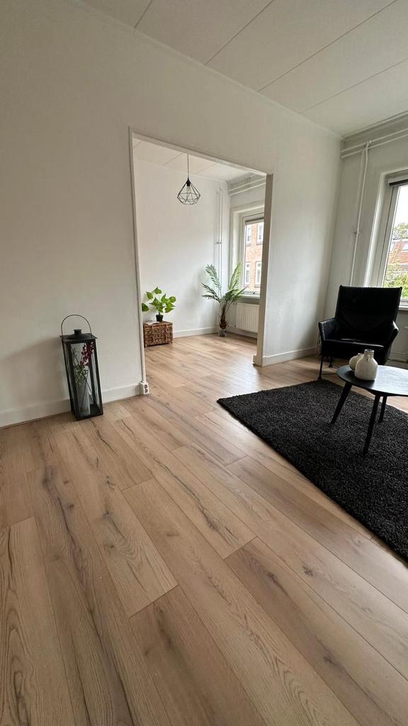 Vloeren & Binnenwerk-Laminaat-PVC-Tegelwerk-Vissengraat, Diensten en Vakmensen, Vloerleggers en Parketteurs, Houten vloeren, Laminaat of Parket