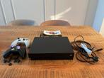 Xbox One X 1TB + Scuf Controller + Extra Controller, Gebruikt, Met 2 controllers, Ophalen of Verzenden, 1 TB