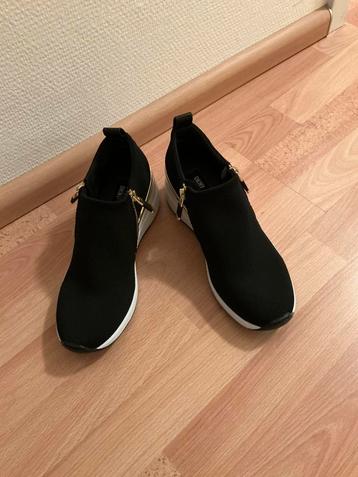 Merk: DKNY schoenen/enkellaarsjes kleur zwart maat 39 beschikbaar voor biedingen