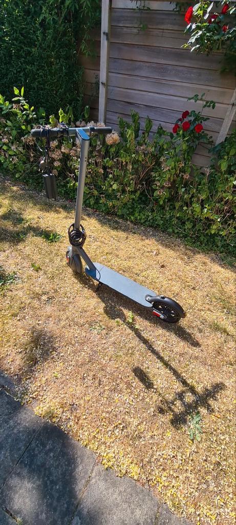Elektrische step met defect., Fietsen en Brommers, Steps, Zo goed als nieuw, Elektrische step (E-scooter), Ophalen