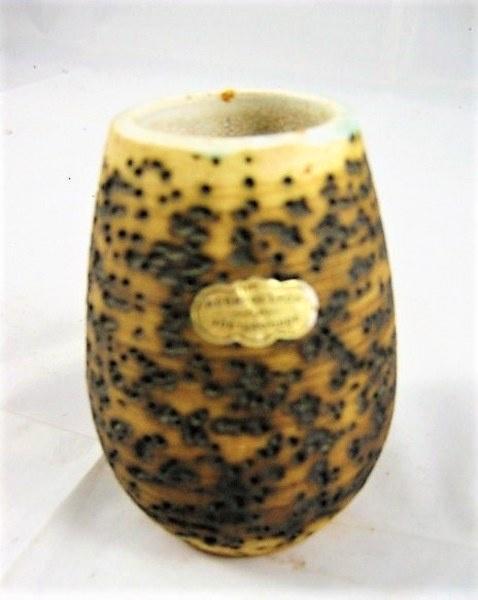 Vaasje Gebr. Delfos met schorsachtig uiterlijk., Huis en Inrichting, Woonaccessoires | Vazen, Zo goed als nieuw, Overige kleuren