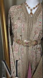 Te huur takchita marokkaanse jurk kaftan caftan saree sari, Ophalen, Zo goed als nieuw, Onder de knie