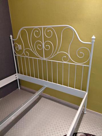 Ikea bedframe - afbeelding 1