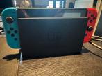 🎮 Nintendo Switch V1 compleet + 2 games + dock, Spelcomputers en Games, Spelcomputers | Nintendo Switch, Ophalen, Met 2 controllers