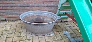 Zinken Wasteil met Handvatten beschikbaar voor biedingen