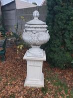 Tuinpot met deksel op kolom., Tuin en Terras, Ophalen, Rond