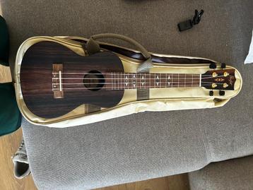 ukulele flight duc460 EQ amara of  Baritone dub38 eq mah beschikbaar voor biedingen