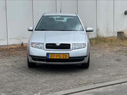 Skoda Fabia 1.4 55KW 2004 Grijs, Auto's, Skoda, Bedrijf, Fabia, Benzine, C, Hatchback, Handgeschakeld, Origineel Nederlands, Zilver of Grijs