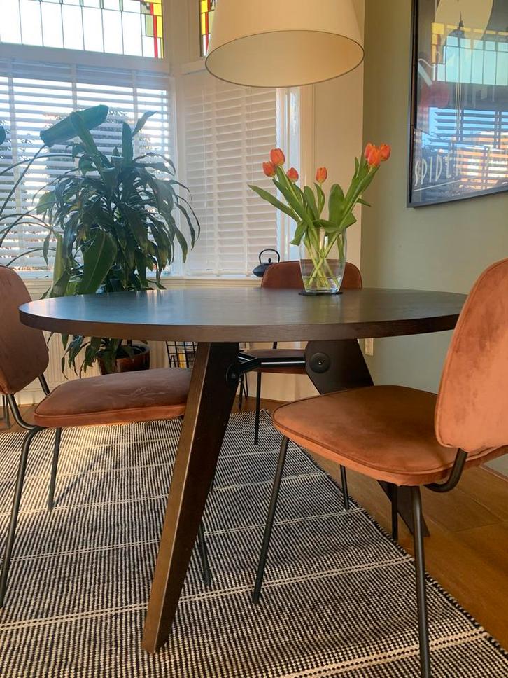 Vitra tafel Guéridon, 110cm, Huis en Inrichting, Tafels | Eettafels, Gebruikt, 100 tot 150 cm, 200 cm of meer, Vijf personen of meer