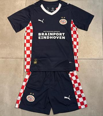 PSV thuis of uit tenue in maat S, M, L of XL ! beschikbaar voor biedingen
