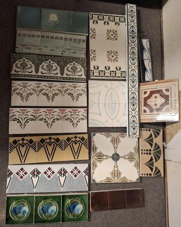 Art nouveau Art Deco  tegels 55 stuks vaste prijs C 1900 beschikbaar voor biedingen