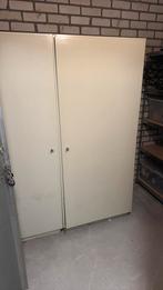 Gratis twee prima hang-/legkasten, Ophalen, 50 tot 100 cm, Zo goed als nieuw, Minder dan 100 cm