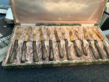 Antiek Bestekset in Originele Doos beschikbaar voor biedingen