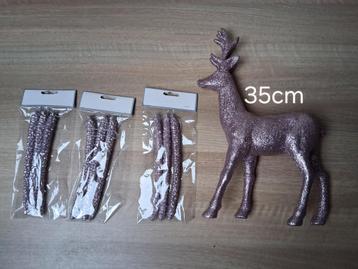 Lichtroze rendier en ijspegels beschikbaar voor biedingen