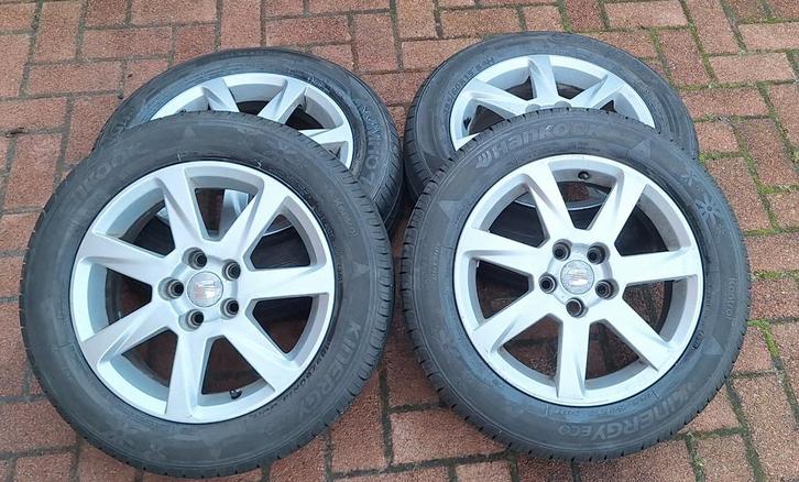 Seat Ibiza 6J velgen met 4 z.g.a.n banden!, Auto-onderdelen, Banden en Velgen, Banden en Velgen, Zomerbanden, 15 inch, 185 mm