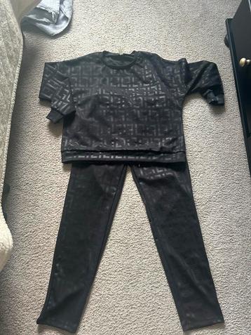 Zwart Fendi-look pak - Maat tot 42 beschikbaar voor biedingen