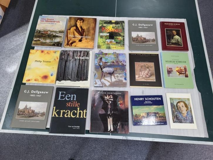 15 monografieën ineen van diverse kunstenaars, 25,- euro., Boeken, Kunst en Cultuur | Beeldend, Zo goed als nieuw, Schilder- en Tekenkunst