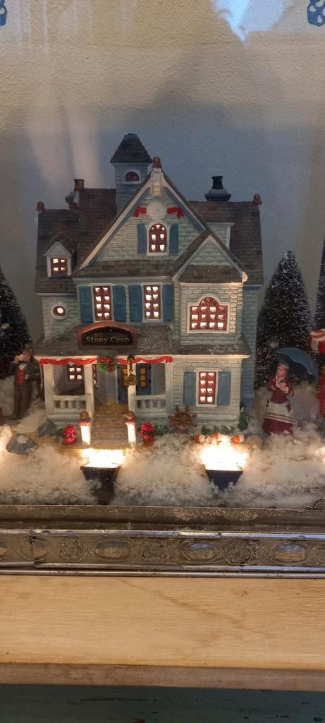 Lemax mini Kerstdorp compleet in windlicht en ......., Diversen, Kerst, Zo goed als nieuw, Ophalen