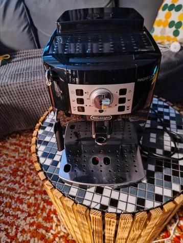 DeLonghi Magnificat S automatische Espressomachine. beschikbaar voor biedingen
